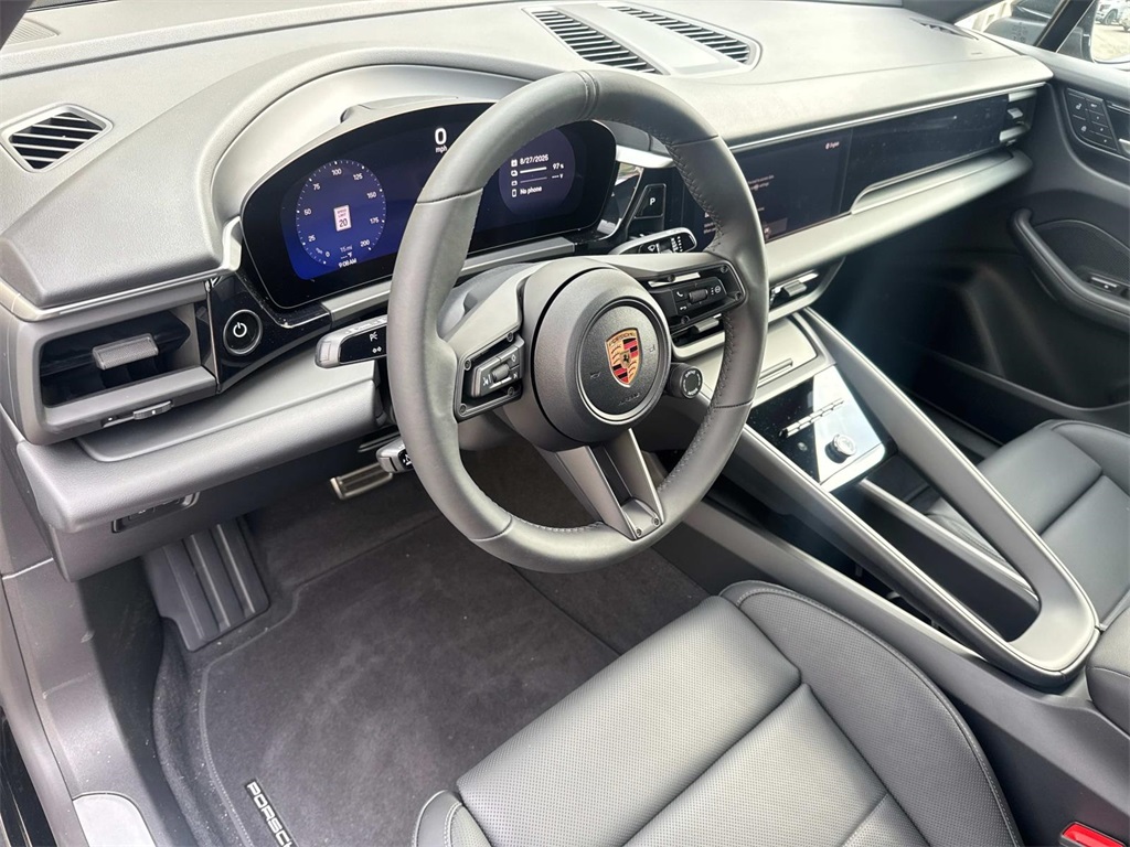 2025 Porsche Macan Electric photo 19