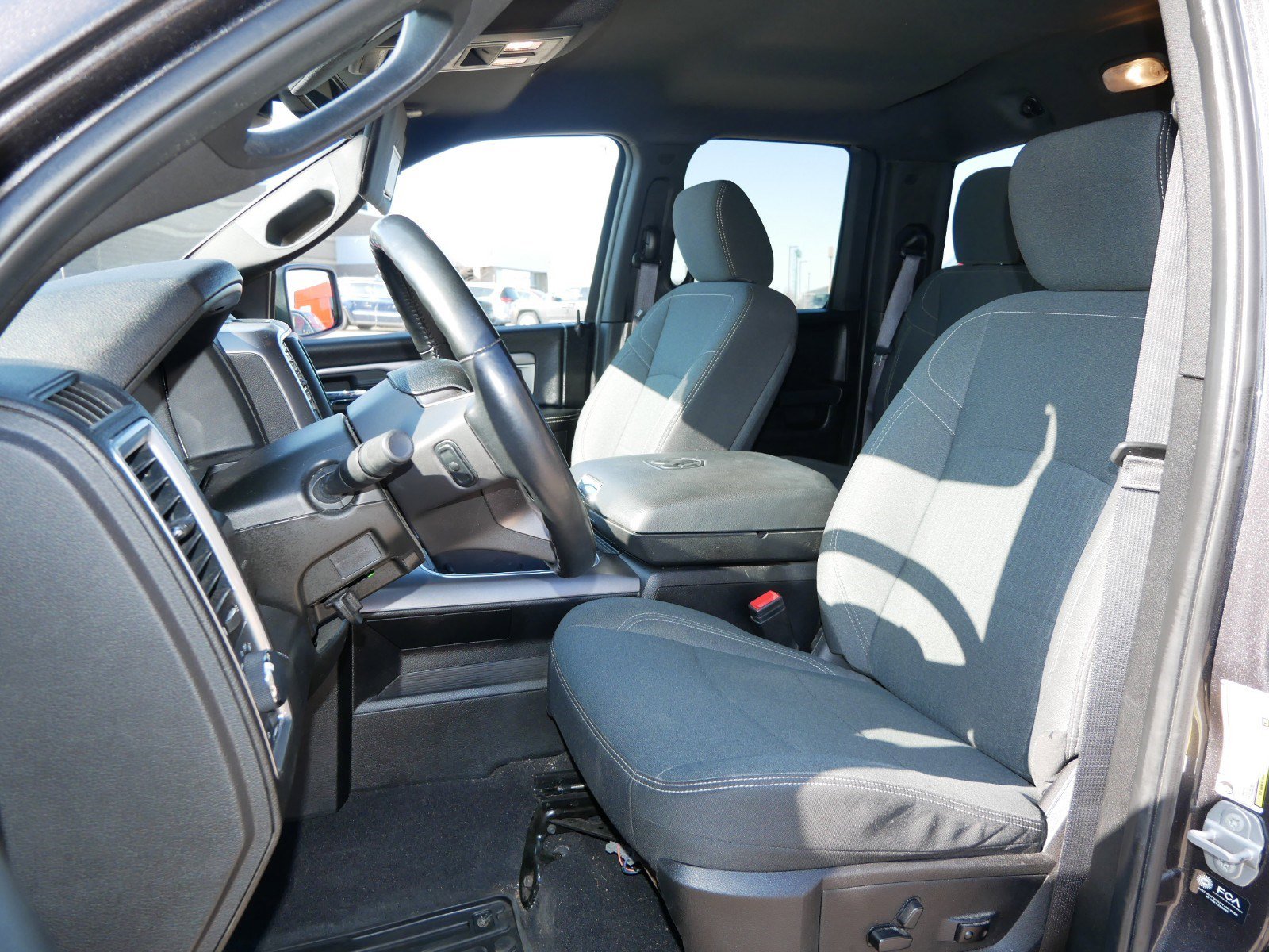 2022 Ram 1500 Classic Warlock photo 32