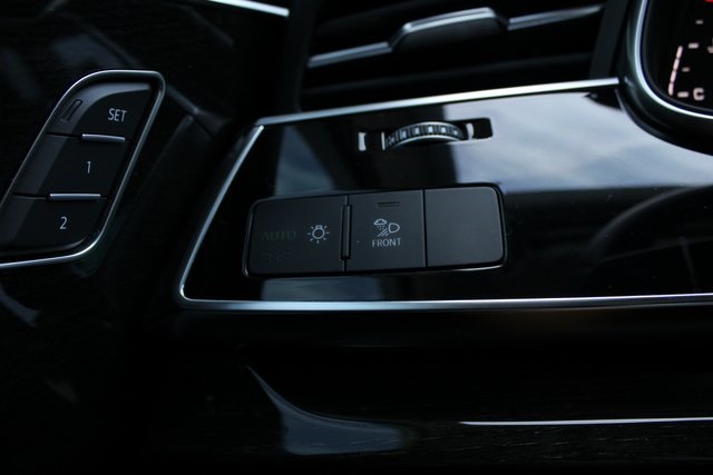 2023 Audi Q7 55 Premium Plus photo 16