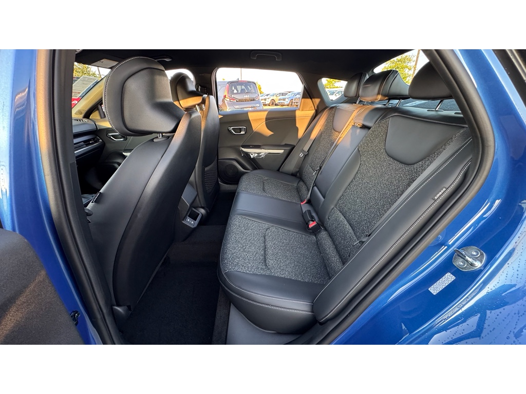 2025 Kia K4 GT-Line photo 24