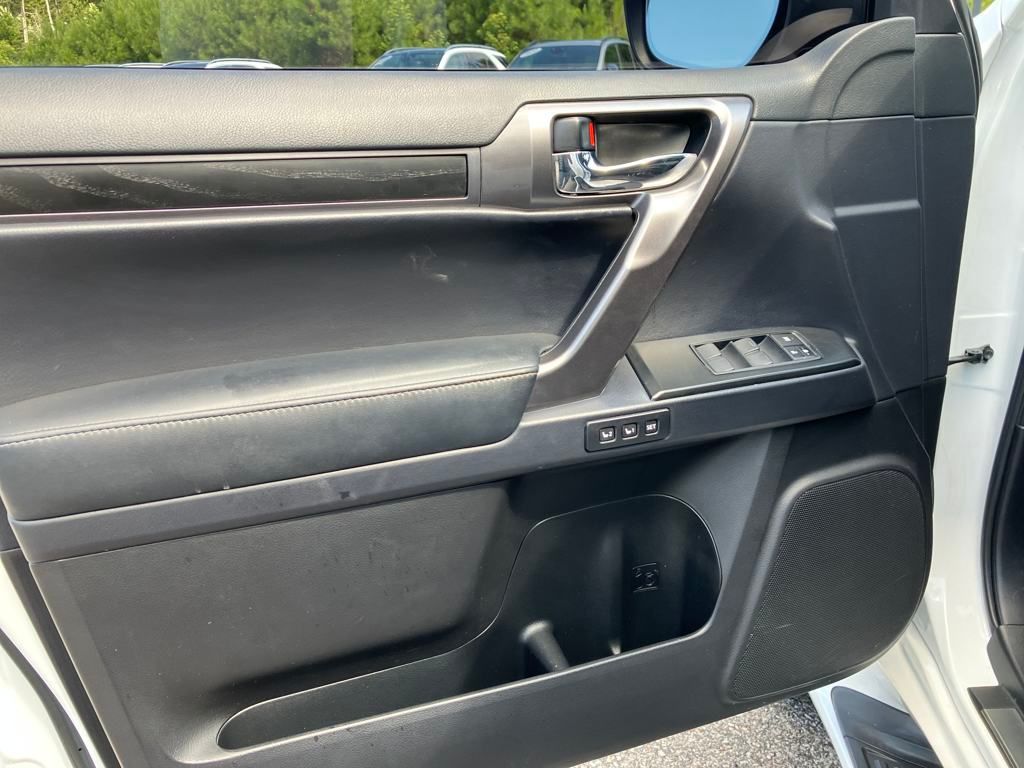 2022 Lexus GX 460 photo 25