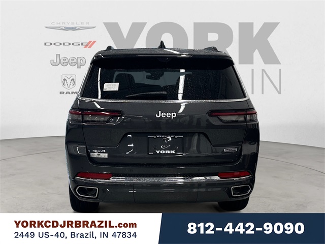 2025 Jeep Grand Cherokee Overland photo 3