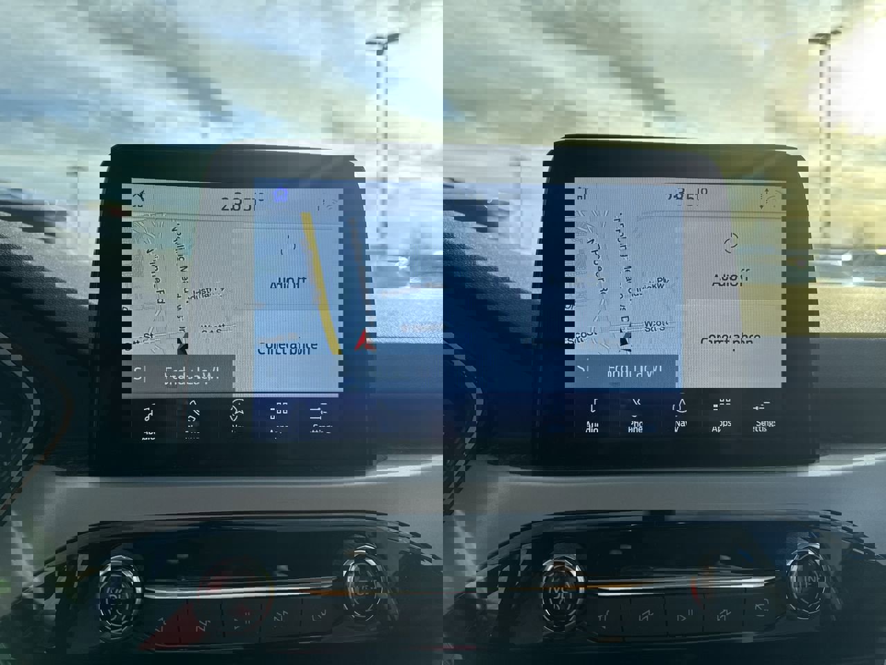 2020 Ford Escape SEL photo 2