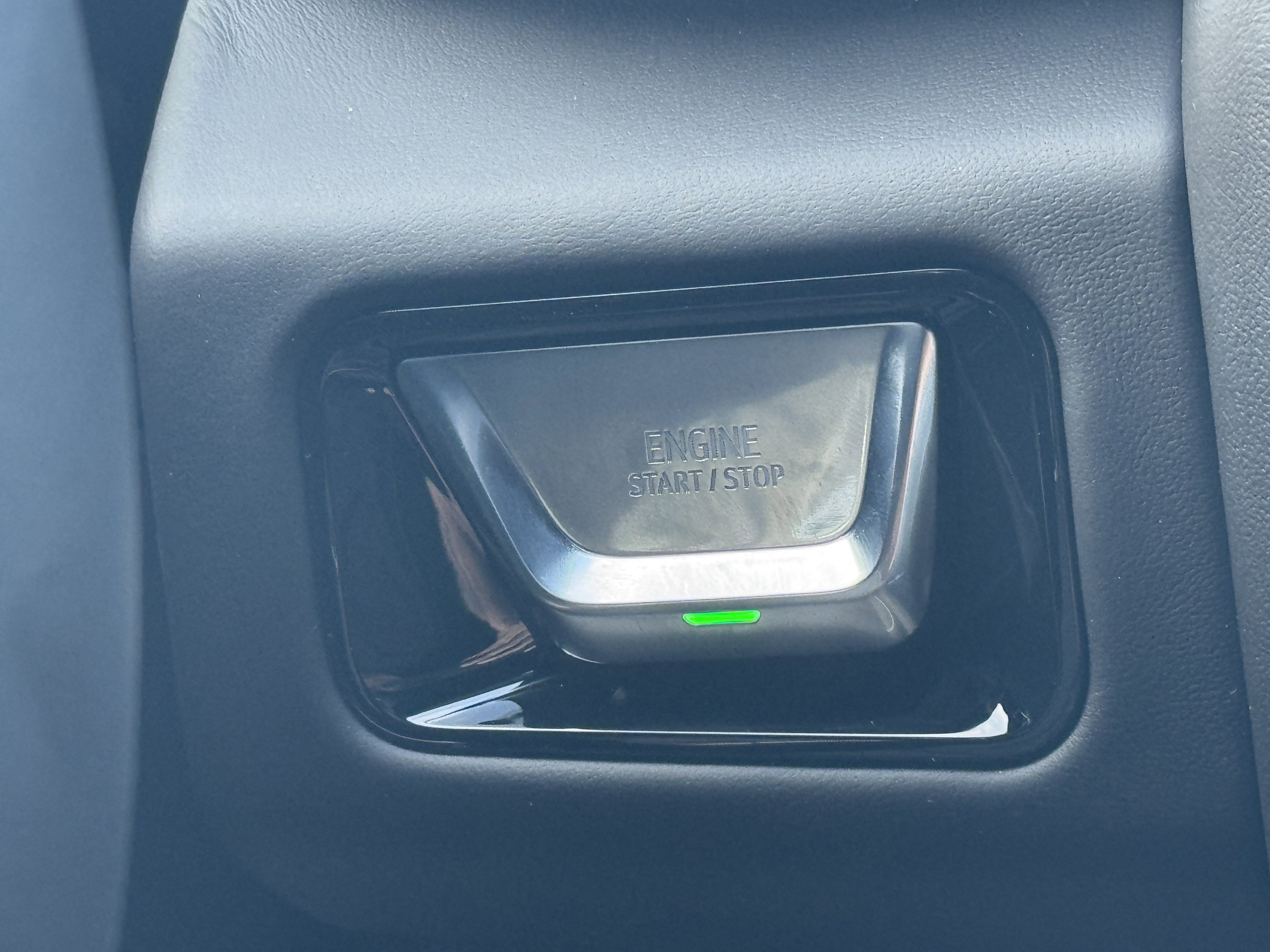 2025 Gmc Yukon AT4 Ultimate photo 6