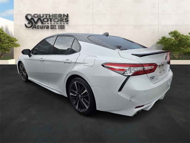 2019 Toyota Camry XSE V6 photo 9