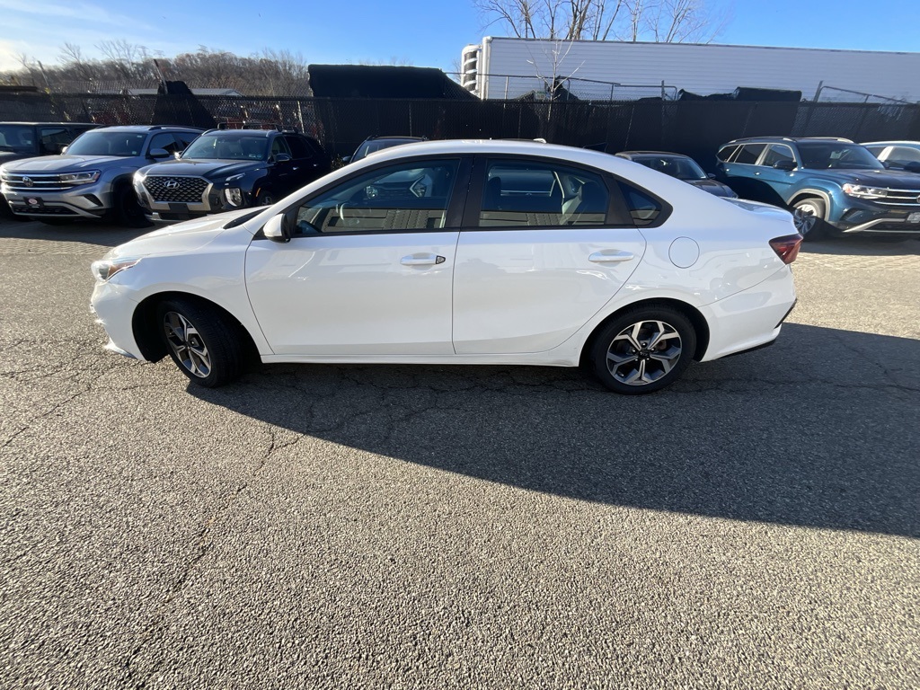 2020 Kia Forte LXS photo 3