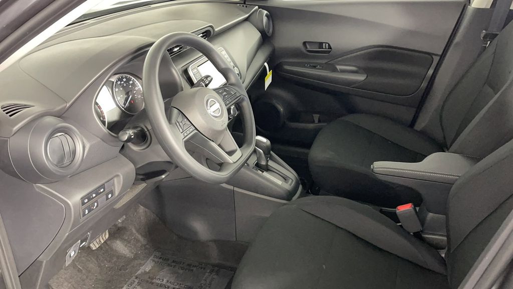 New 2025 Gun Metallic Nissan S image 11