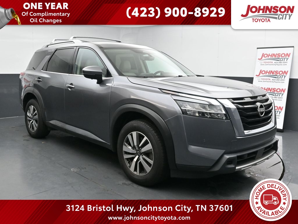 2023 Nissan Pathfinder SL's photo