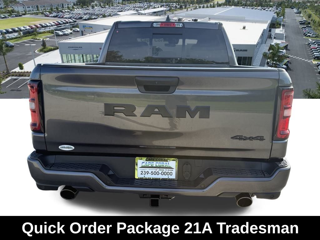 2025 Ram 1500 Tradesman photo 3