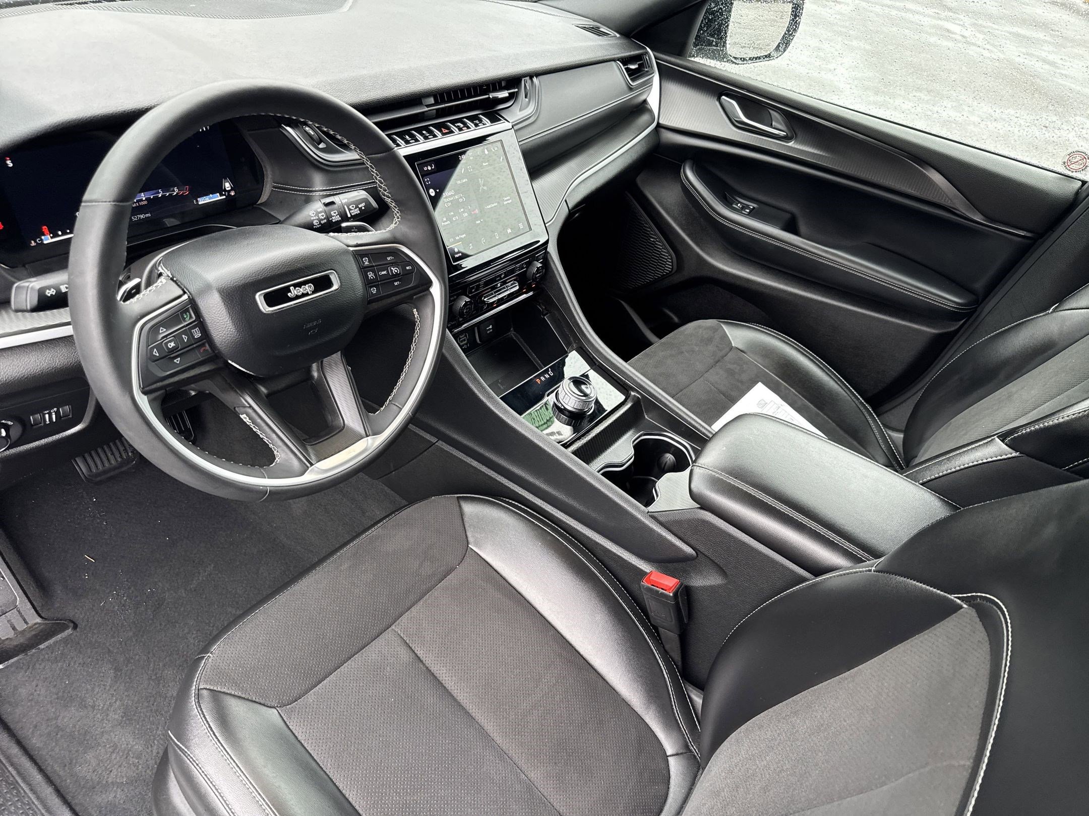 2024 Jeep Grand Cherokee Altitude photo 4