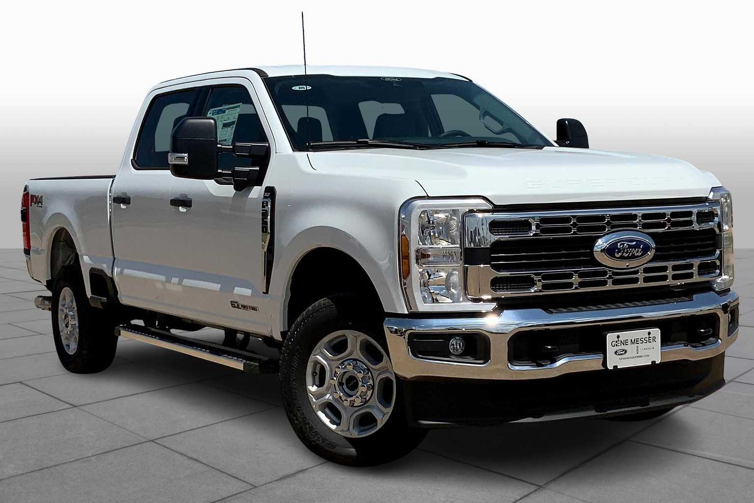 2025 Ford F-250 XLT photo 2