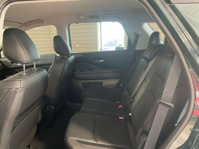 2025 Nissan Pathfinder SL photo 9