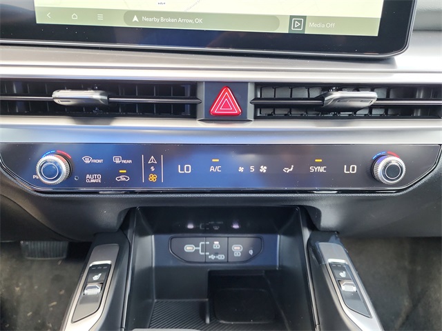 2026 Kia Sorento EX photo 19