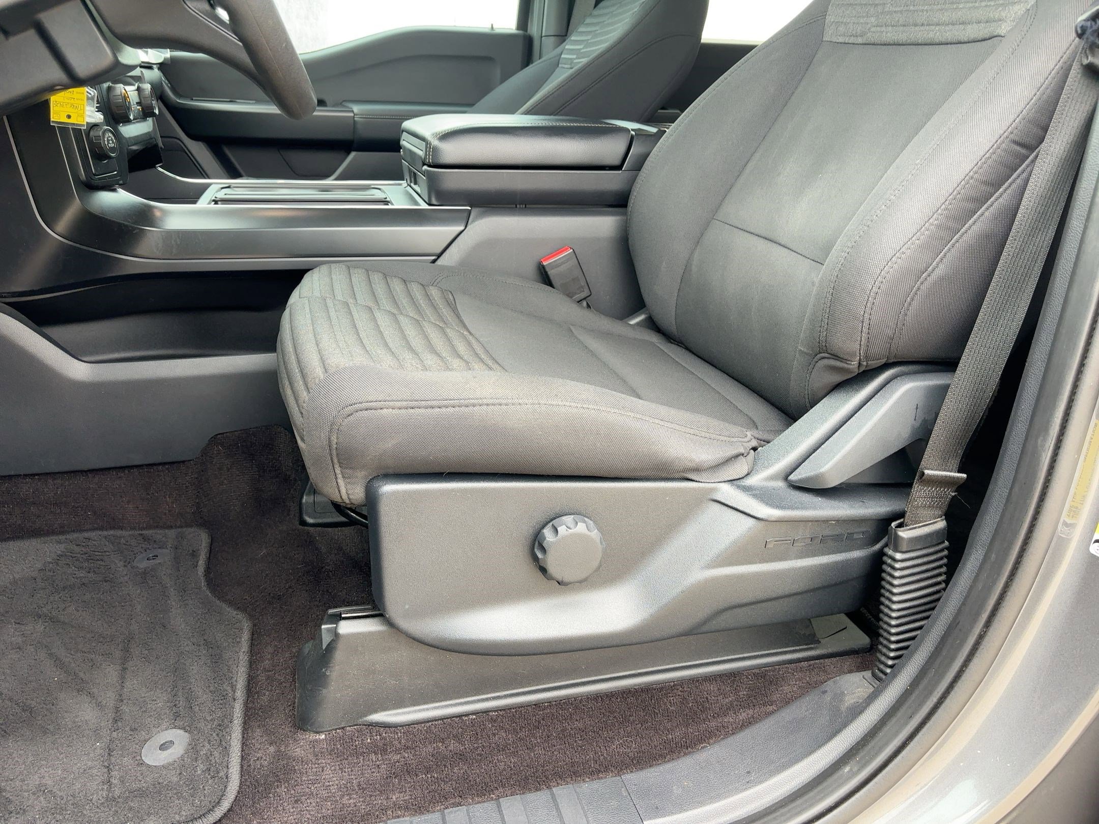 2021 Ford F-150 XL photo 4