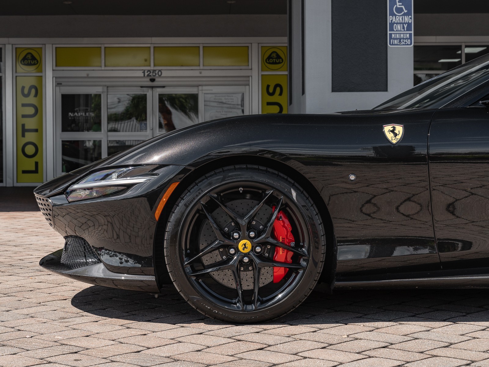 2023 Ferrari Roma photo 9