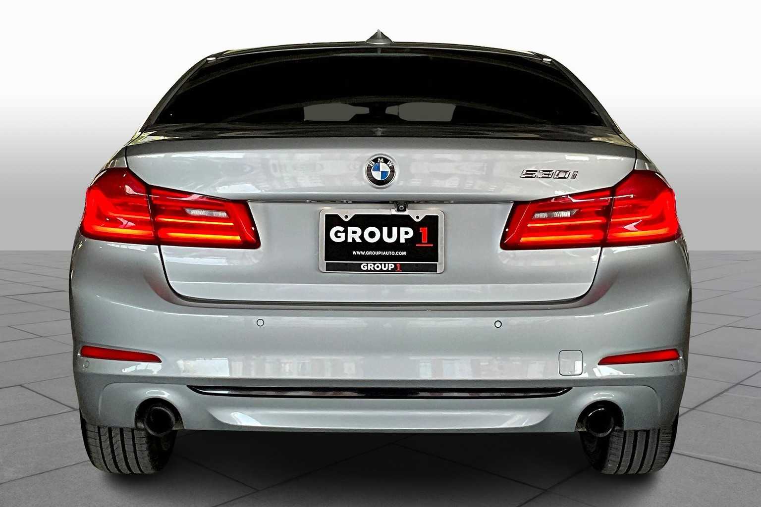 2018 Bmw 530i Sedan photo 3