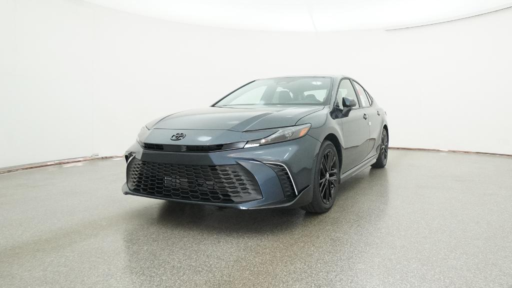 2026 Toyota Camry SE photo 3