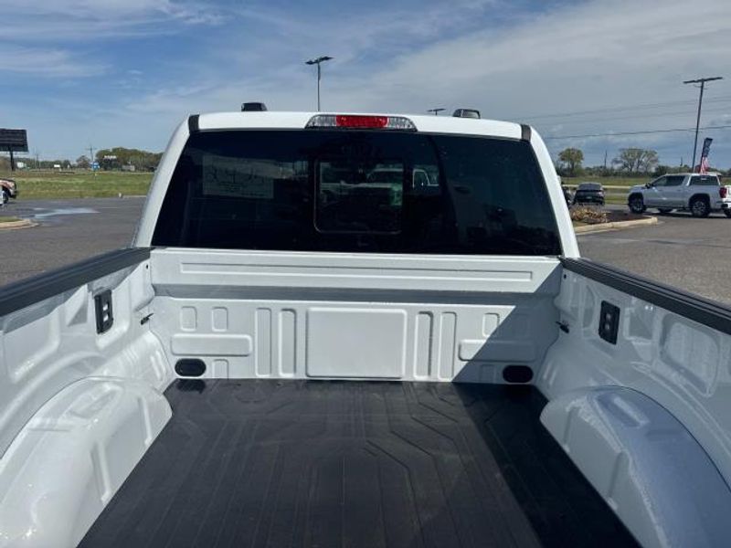 2025 Ford F-150 XLT photo 6