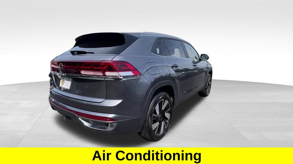 2024 Volkswagen Atlas Cross Sport SE Technology photo 9