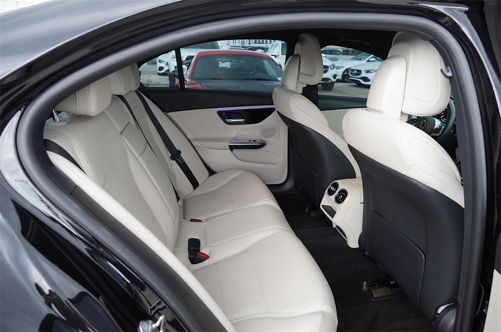2022 Mercedes Benz C 300 photo 12
