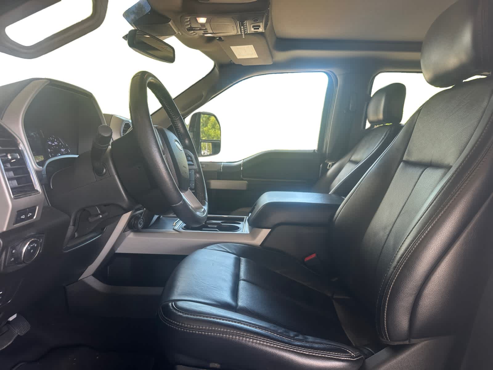 2020 Ford F-250 Lariat photo 9