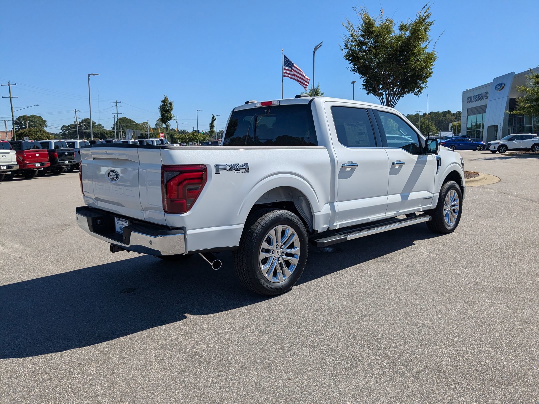 2025 Ford F-150 Lariat photo 7
