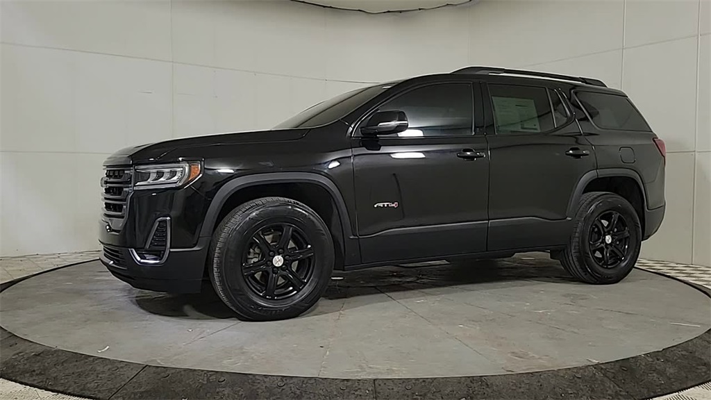 2023 GMC ACADIA - Image 3