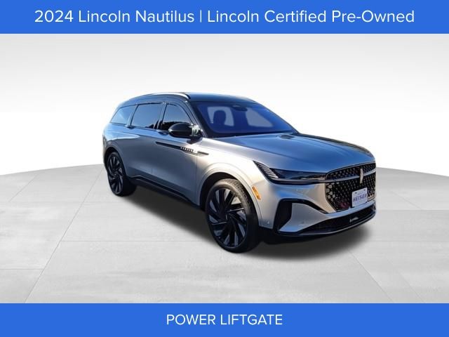 2024 Lincoln Nautilus Reserve photo 2