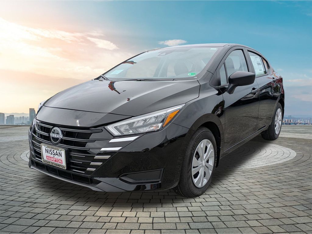 2025 Nissan Versa S photo 3