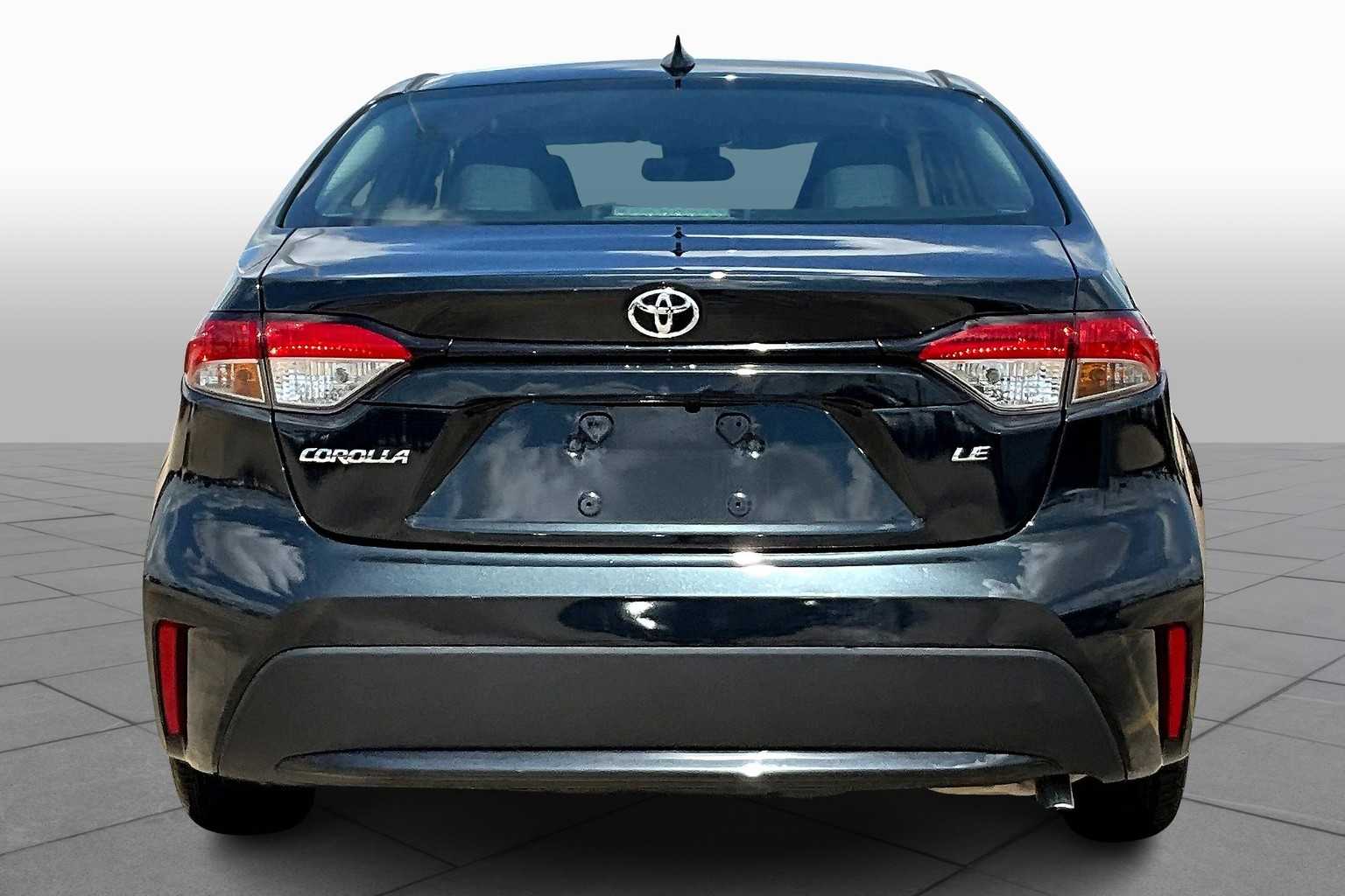 2022 Toyota Corolla LE photo 8