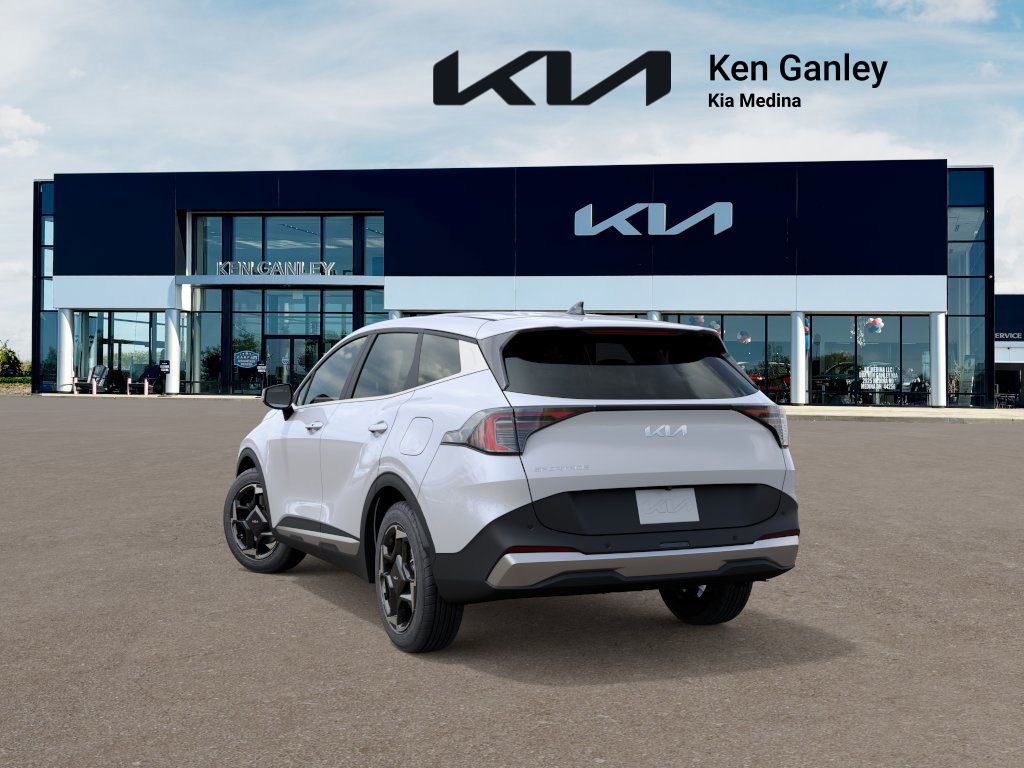 2026 Kia Sportage EX photo 2