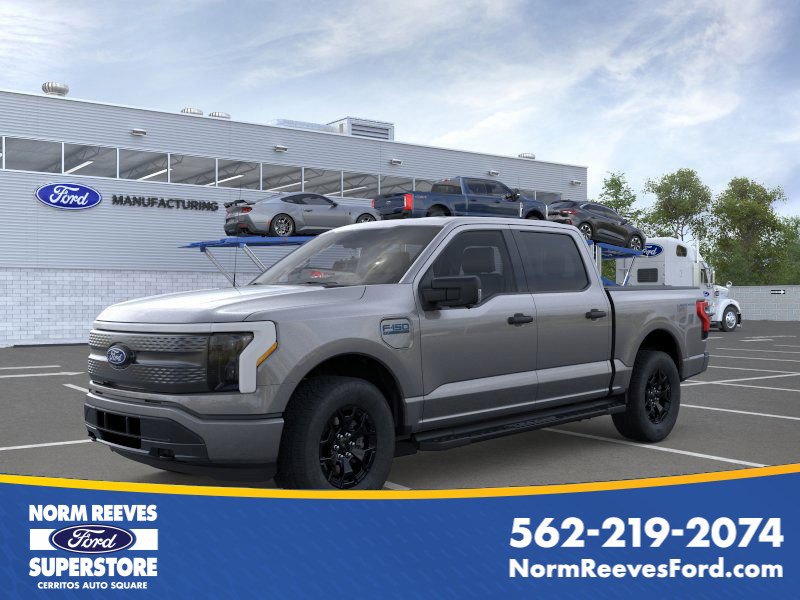 2025 Ford F-150 Lightning XLT's photo