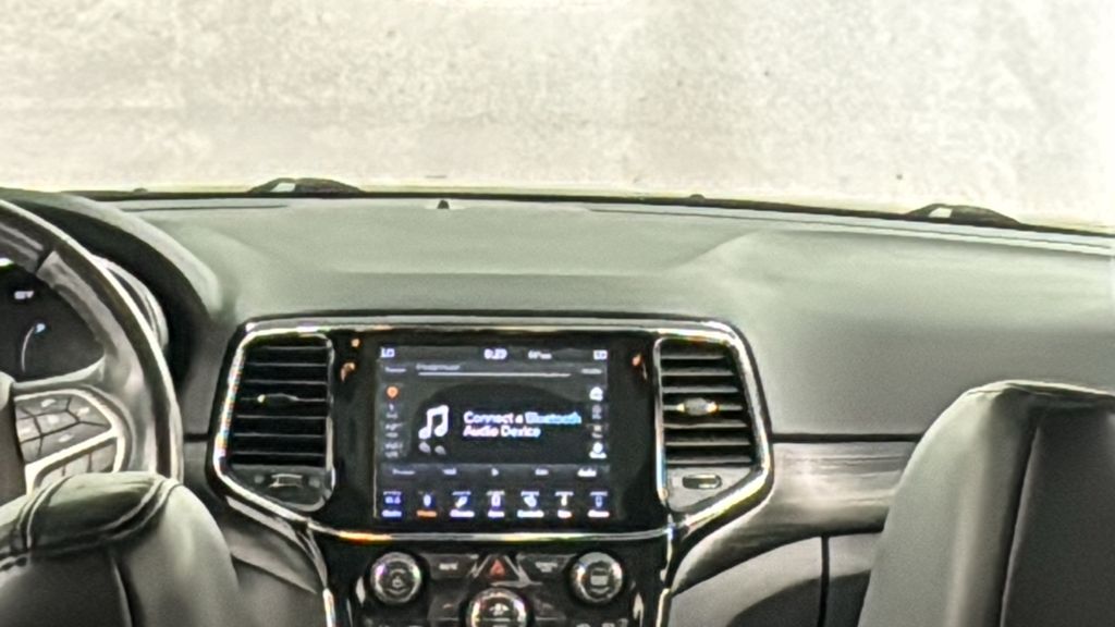 2019 Jeep Grand Cherokee Altitude photo 17