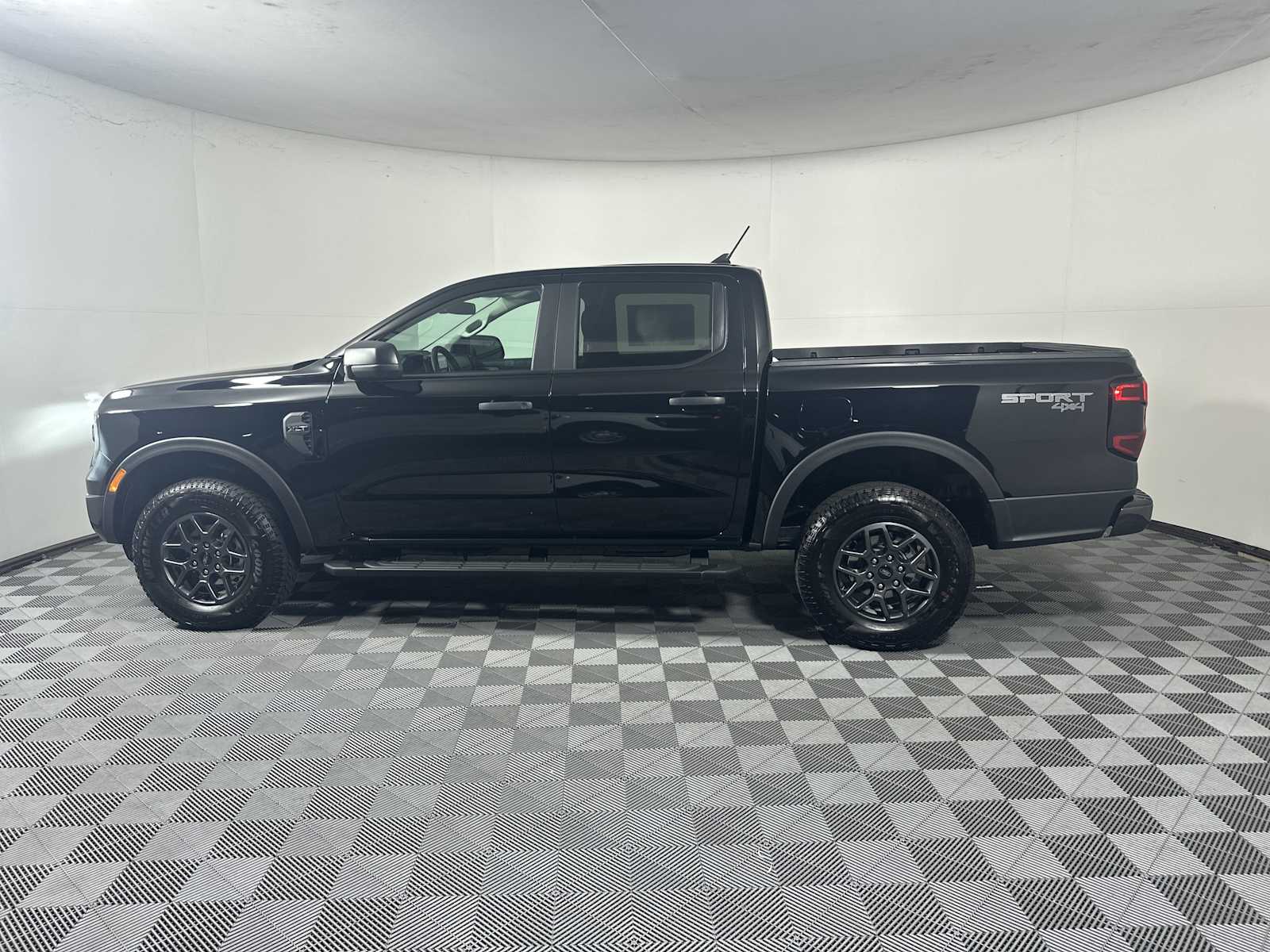 2025 Ford Ranger XLT photo 4