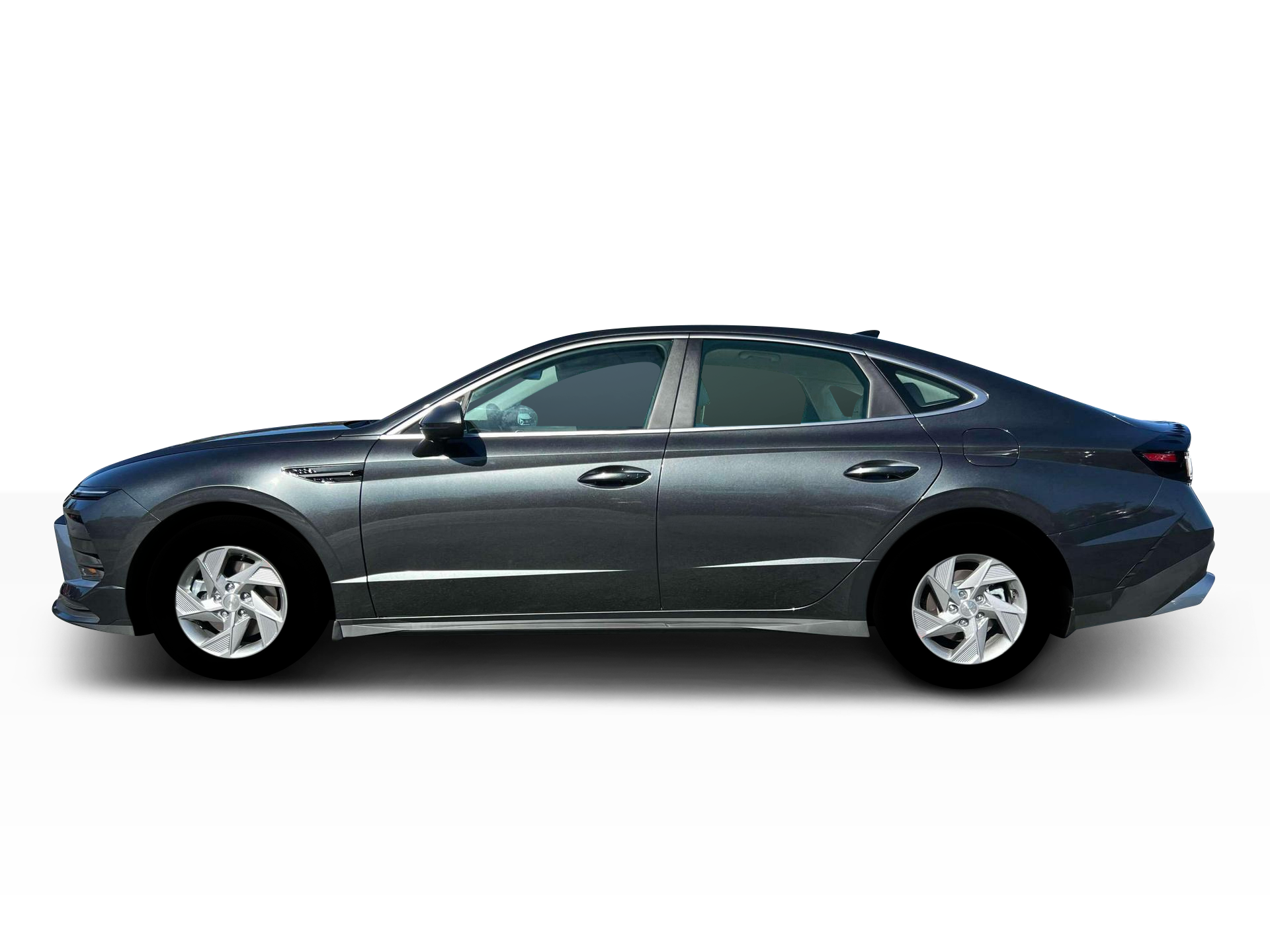 2025 Hyundai Sonata SE photo 2