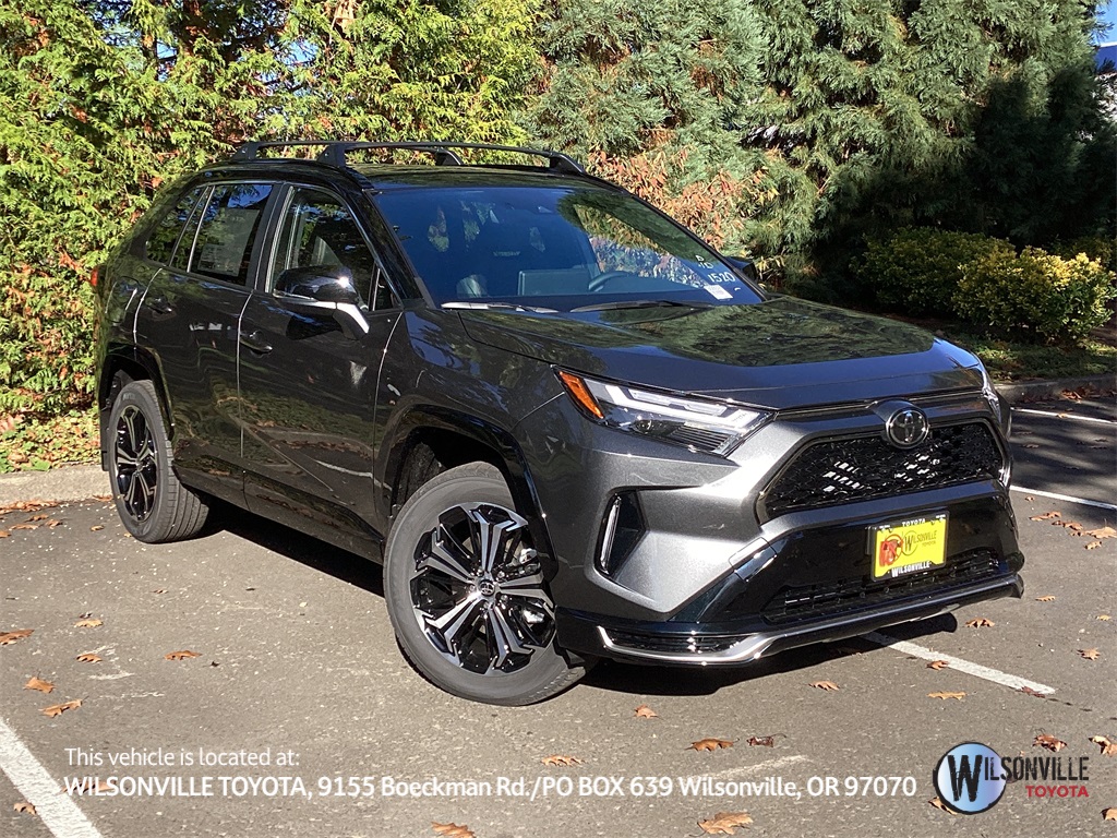 2025 Toyota RAV4 XSE's photo