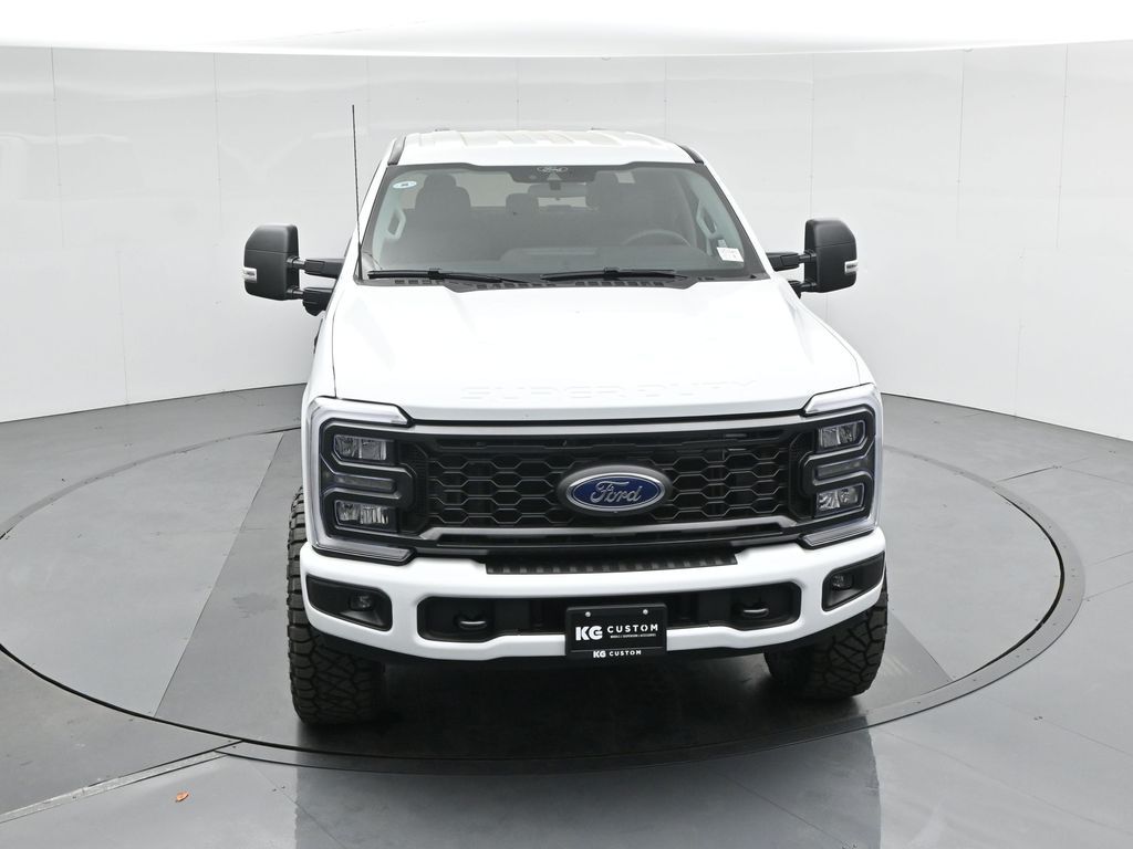 2025 Ford F-250 photo 32