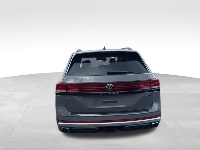 2025 Volkswagen Atlas Peak Edition SE photo 4