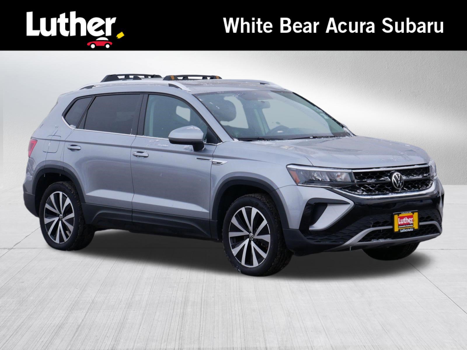 2022 Volkswagen Taos SE's photo