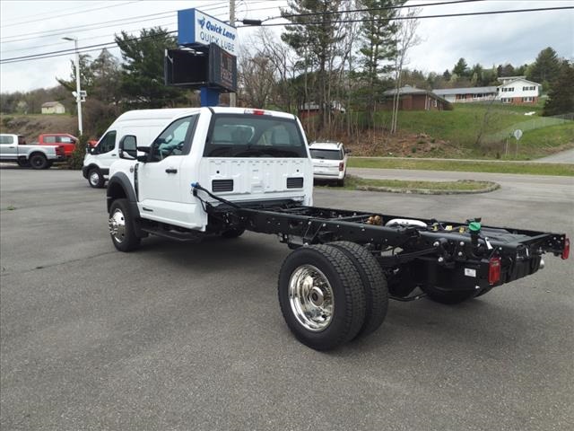 2025 Ford F-550 XL photo 3