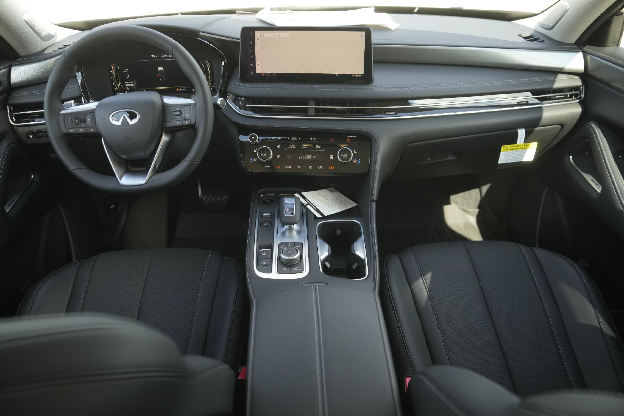 2026 Infiniti QX60 Luxe photo 14