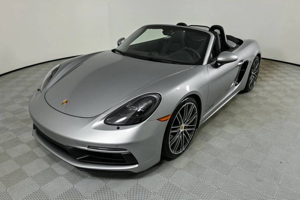 2025 Porsche 718