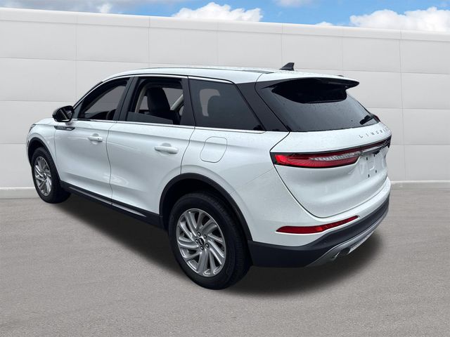 2023 Lincoln Corsair Standard photo 2