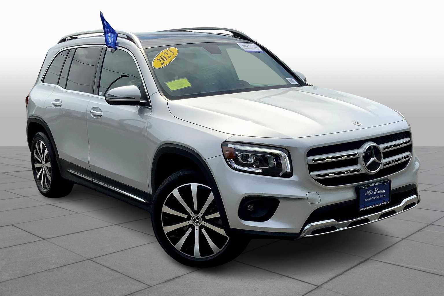 2023 Mercedes Benz GLB 250 4MATIC photo 2