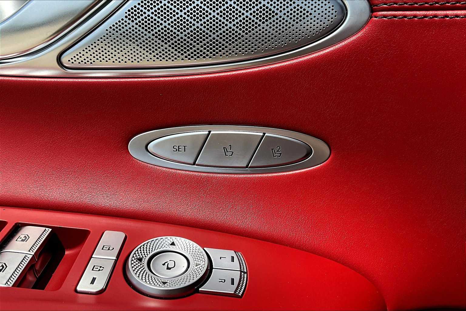 2022 Genesis GV70 3.5T Sport photo 32