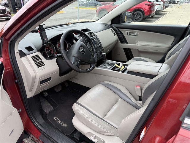 2011 Mazda CX-9 Touring photo 3