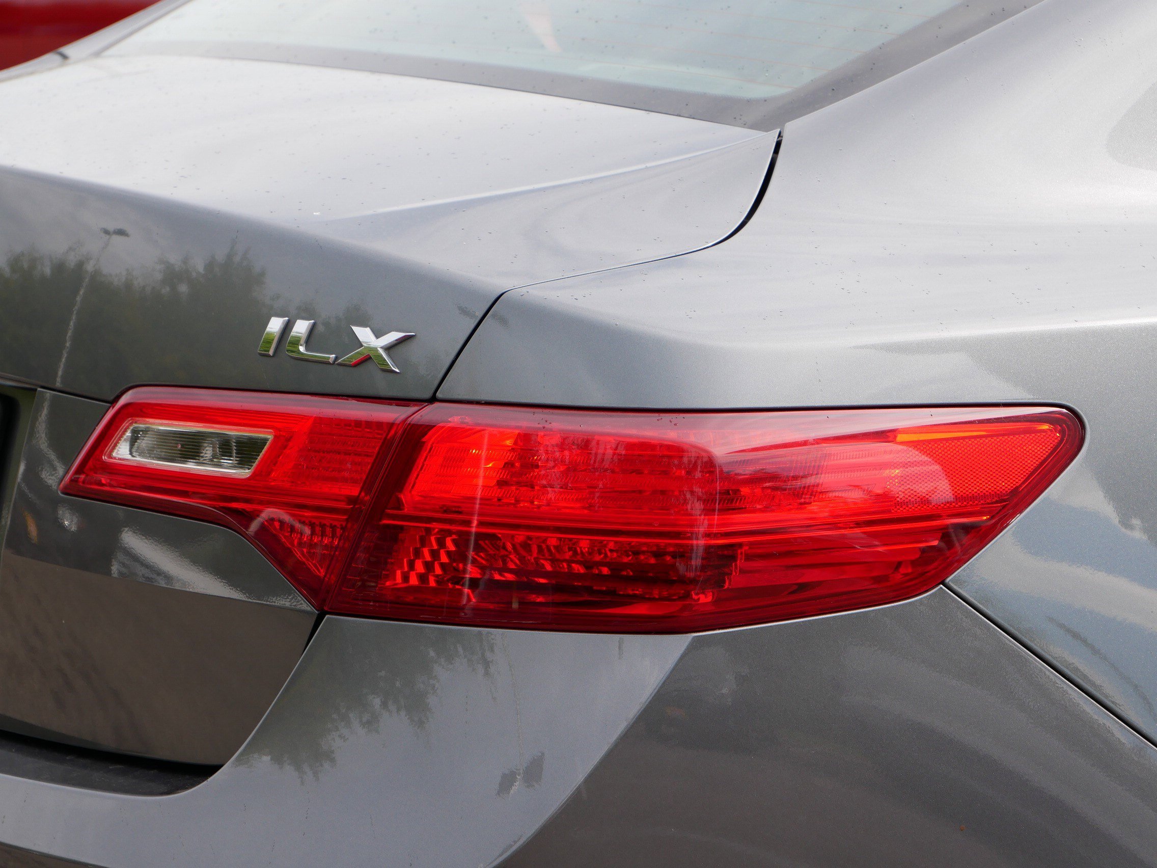 2013 Acura ILX 2.0L Premium photo 17
