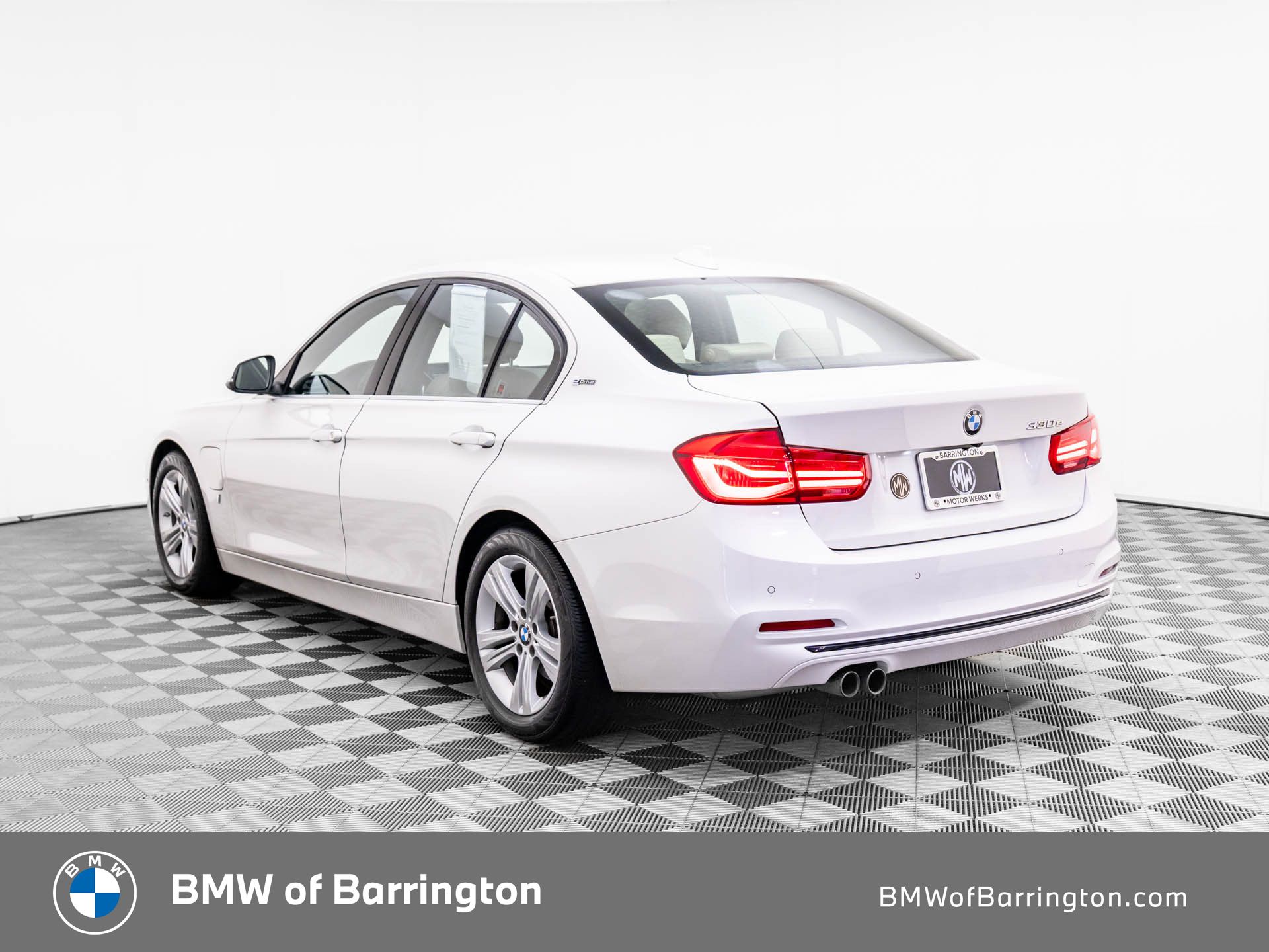 2017 Bmw 330e 3-Series photo 2