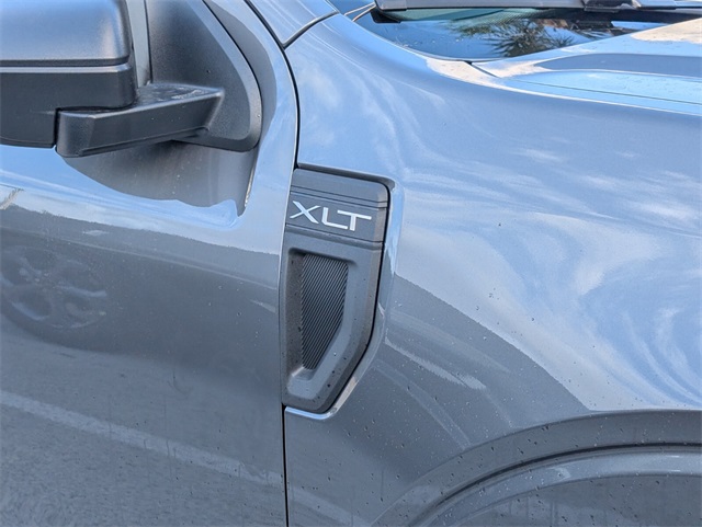 2025 Ford Maverick XLT photo 4