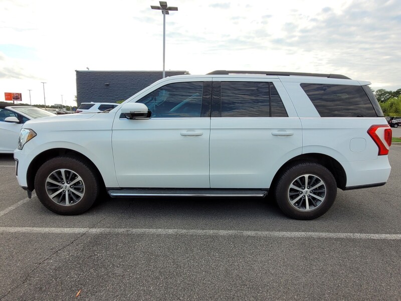 2018 Ford Expedition XLT photo 3